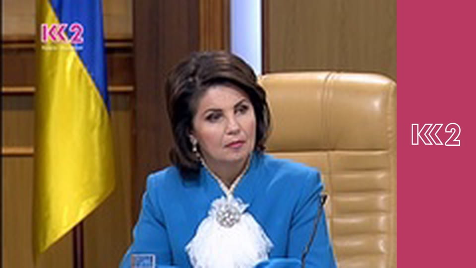 Сімейний суд E21 - Аліменти з усиновлювача