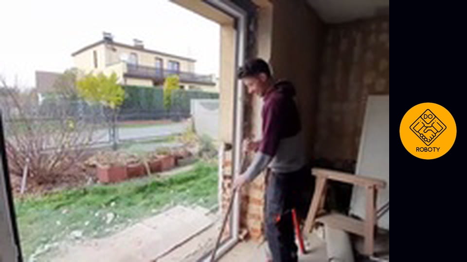 MONTAŻ OKIEN - ILE NA TYM SIĘ ZARABIA?