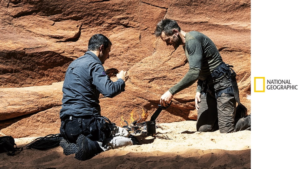 V divočině s Bearem Gryllsem S5E10 - Alex Honnold ve Švýcarských Alpách