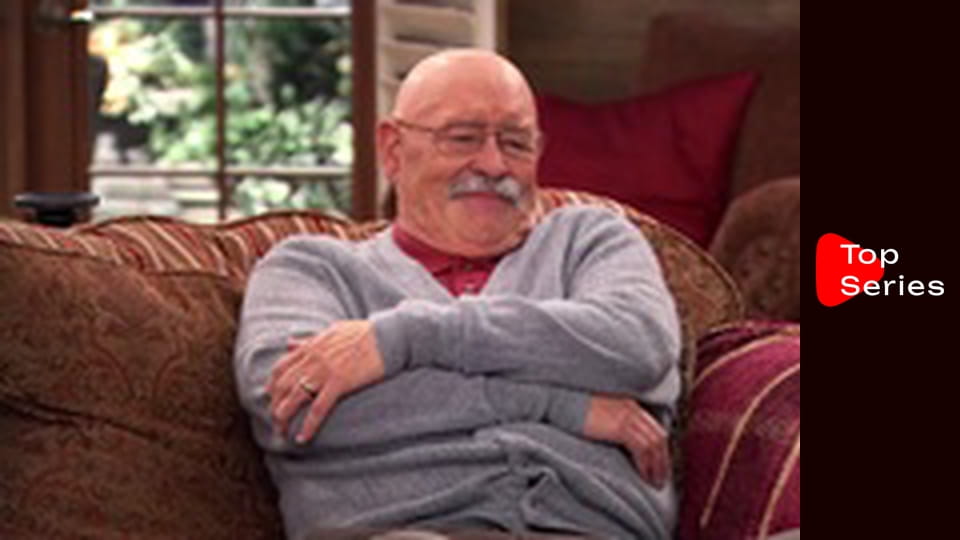 Charlie, Kate and Jen Get Romantic