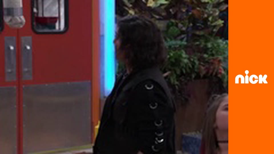 Т/с "Грізна сімейка: Під прикриттям", 2 сезон, 6 с. "Жорстоке літо".