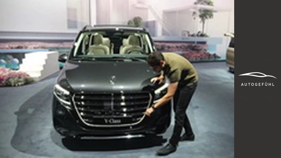 Is the new Mercedes V-Class the S-Class of Vans?