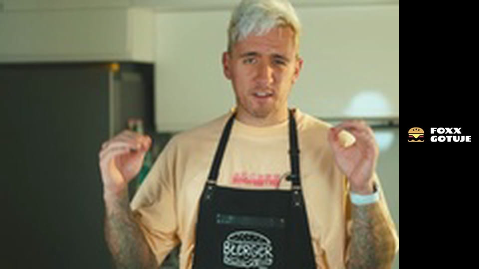 TEGO (prawie) NIE ZJESZ w Polsce - General TSO Chicken - Foxx Gotuje kuchnię chińską