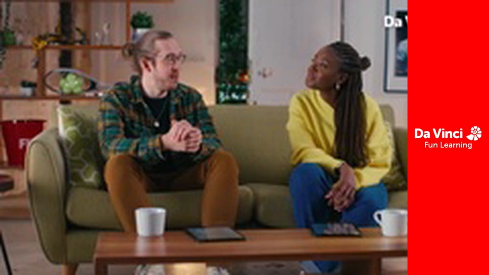 "Як стати надзвичайними" з Бером Ґріллзом - Пожежниця (Сабріна Коен-Гаттон) і Біонічний чоловік (Марк Орморд)