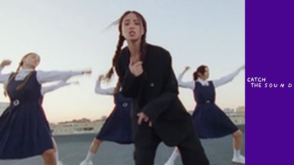 DOROFEEVA — На самоті