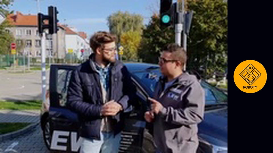 NAUCZYŁEM KURSANTKI PROWADZIĆ SAMOCHÓD