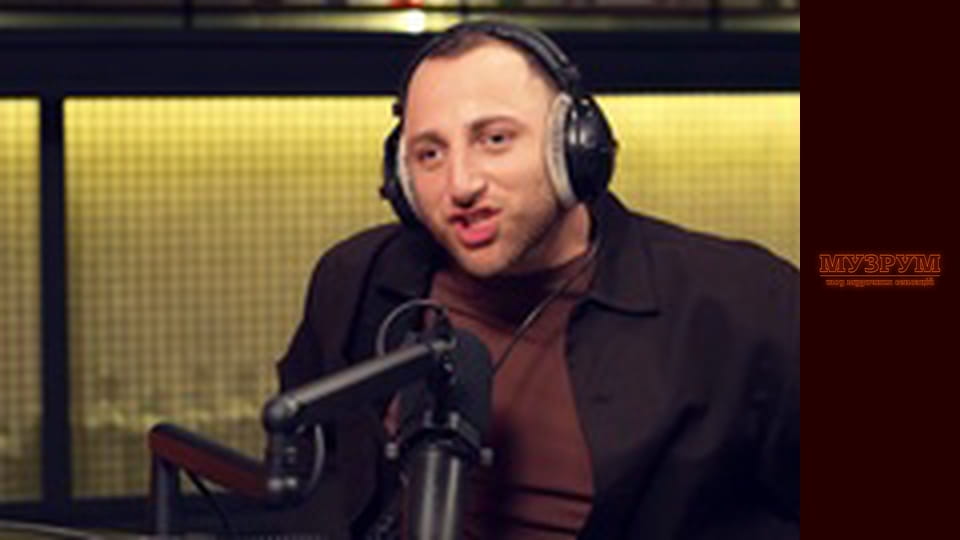 ОЛЯ ПОЛЯКОВА: прем'єра пісні "Жінка з цікавим минулим" та "Дзвонила" вперше українською | МУЗРУМ