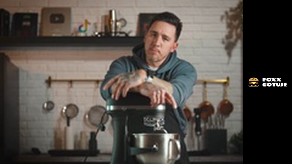 KURTOSZ KOŁACZ W DOMU