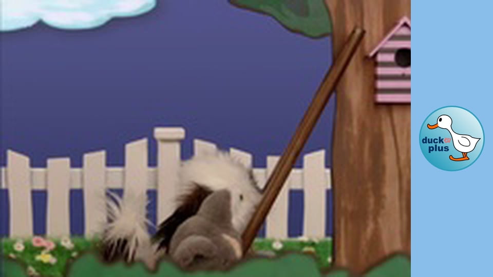 Margo and Felix - Climbing the rope