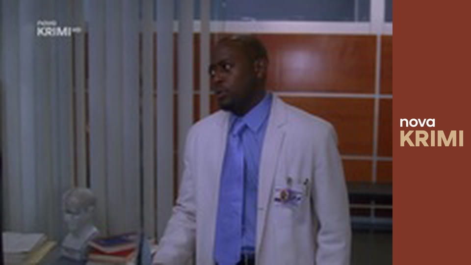 Dr. House S3E13 - Jehla v kupce sena