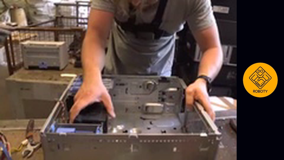 JAK WYGLĄDA PRACA W ZAKŁADZIE PRZETWARZANIA ELEKTROŚMIECI?