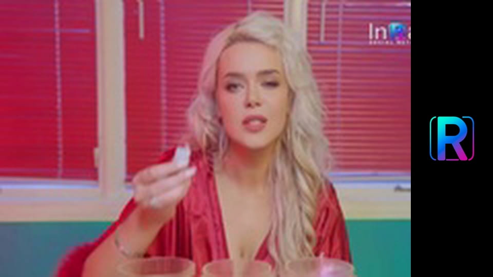 В центре событий.