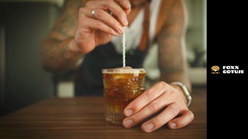 SPĘDZIŁEM 28 GODZIN W KUCHNI! - Autentyczne Poutine z Kanady