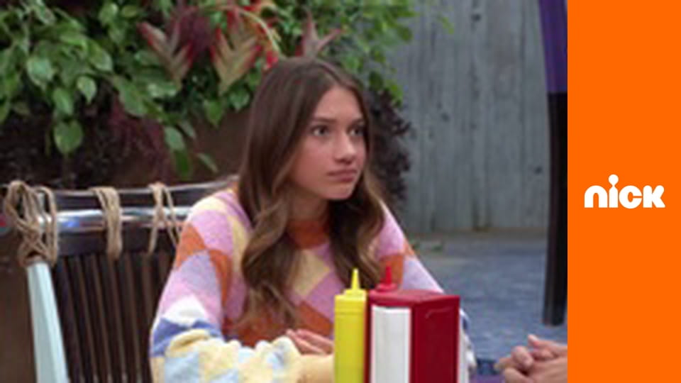 Т/с "Грізна сімейка: Під прикриттям", 1 сезон, 9 с. "Жодних друзів на обрії".