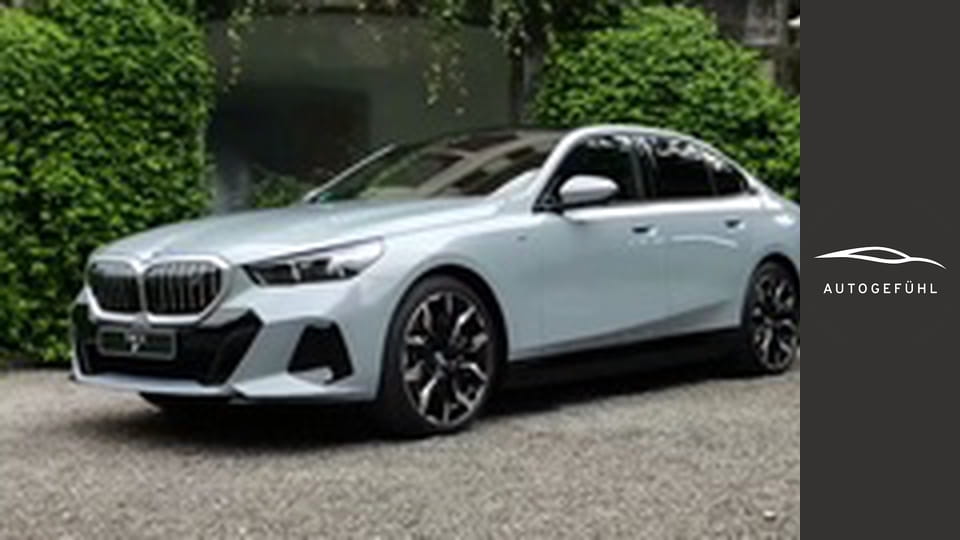 How good is the all-new Audi A6 e-tron? A6 vs S6 driving REVIEW with Sportback vs Avant comparison