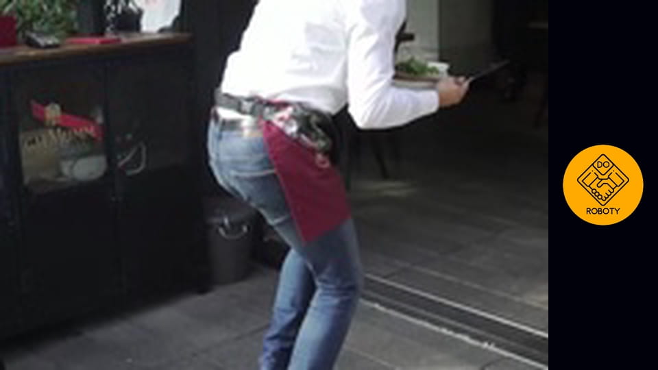 PRACOWAŁEM JAKO KELNER