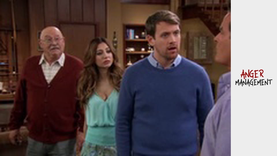 Charlie, Lacey i niebezpieczny hydraulik S4E15