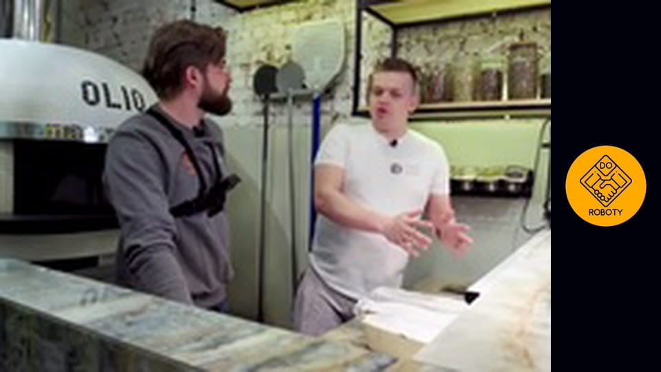 PRACA W PIZZERII - ILE ZAROBIMY ROBIĄC PIZZE?!