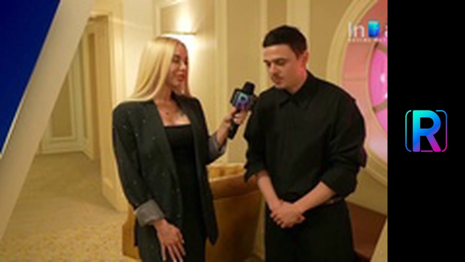 В центре событий.