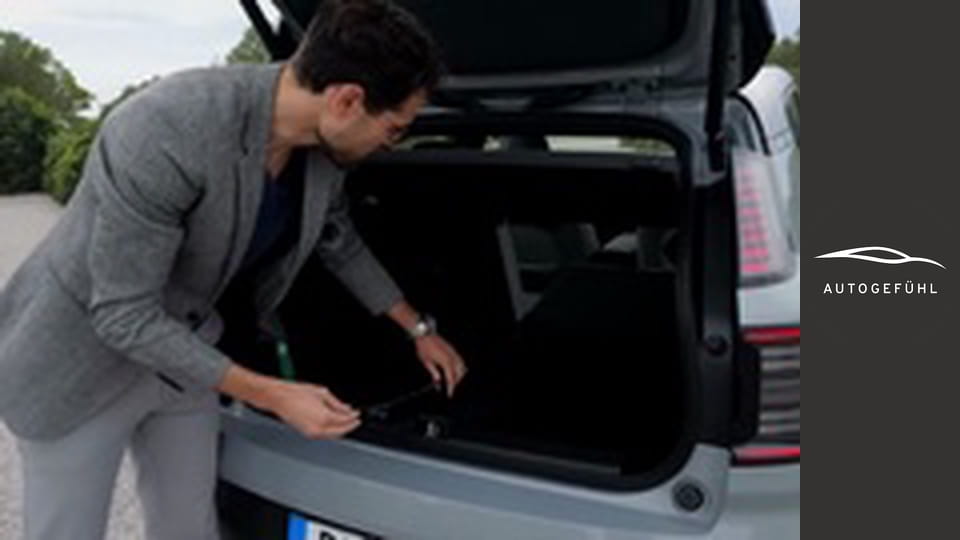 The Volvo EX30 driving REVIEW is a surprise in many aspects!