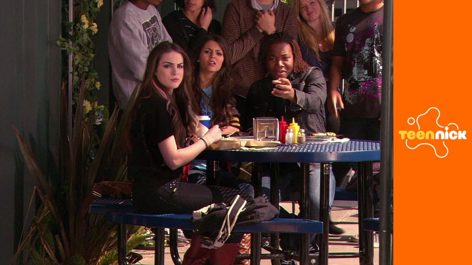 Victoria znaczy zwycięstwo S1E5 - Tori Zombie