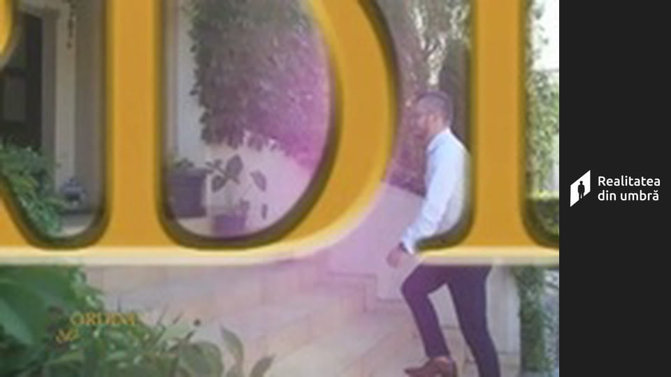 DEZ ordine Season 1 Episode 1