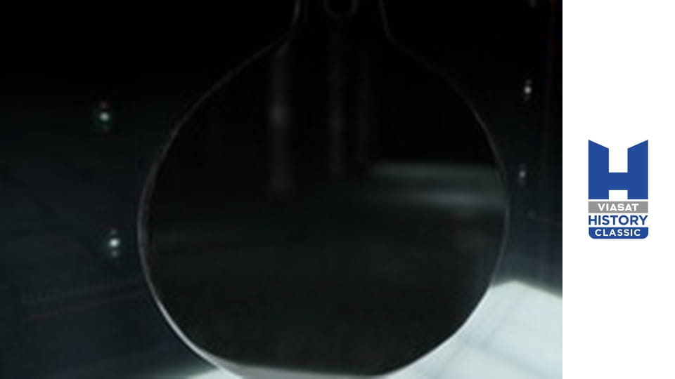 Очень странные экспонаты - Золотой диск, книга тайн и зеркало, ведущее на другую сторону