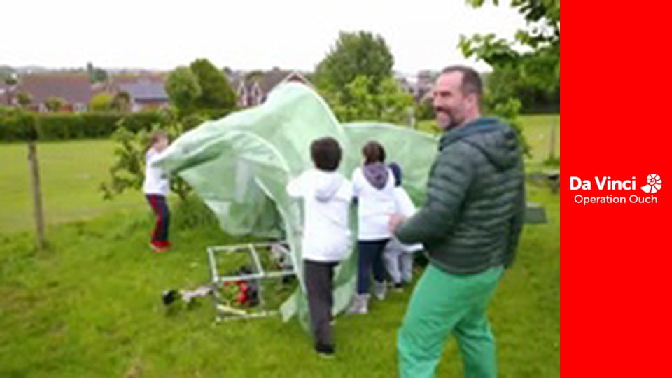 Operation Ouch! - Knobbly Knees and What They Are For