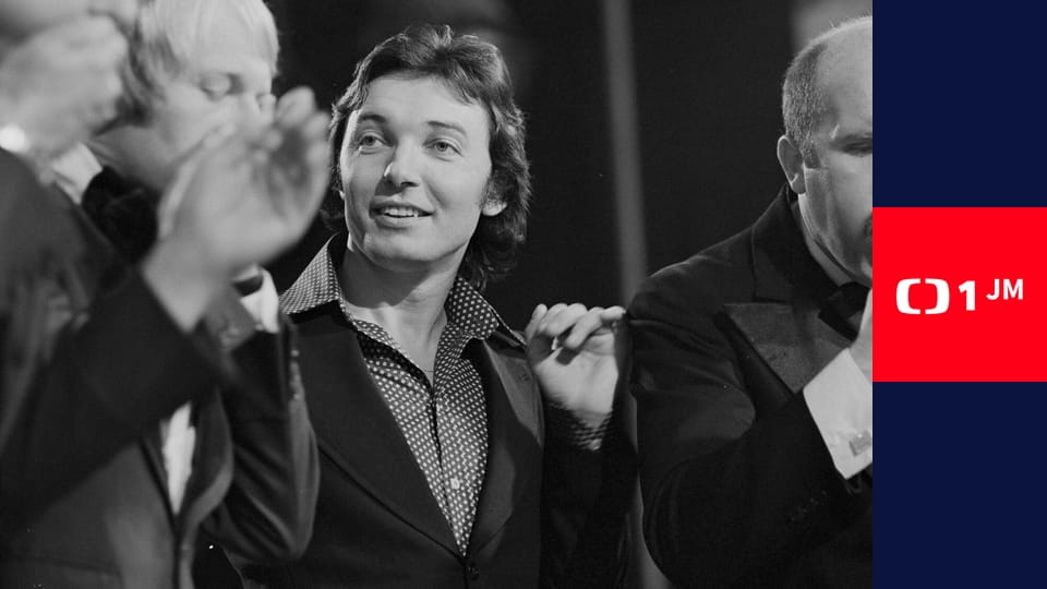 Zpívá Karel Gott