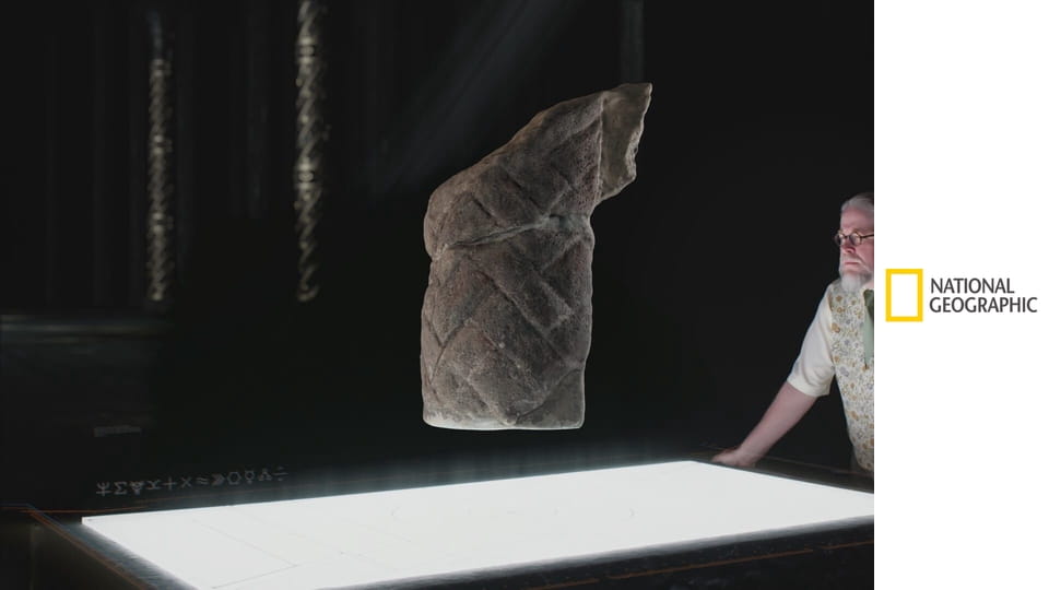 Очень странные экспонаты S3E3 - Болотная мумия, машина Абрамса и бюст Нефертити