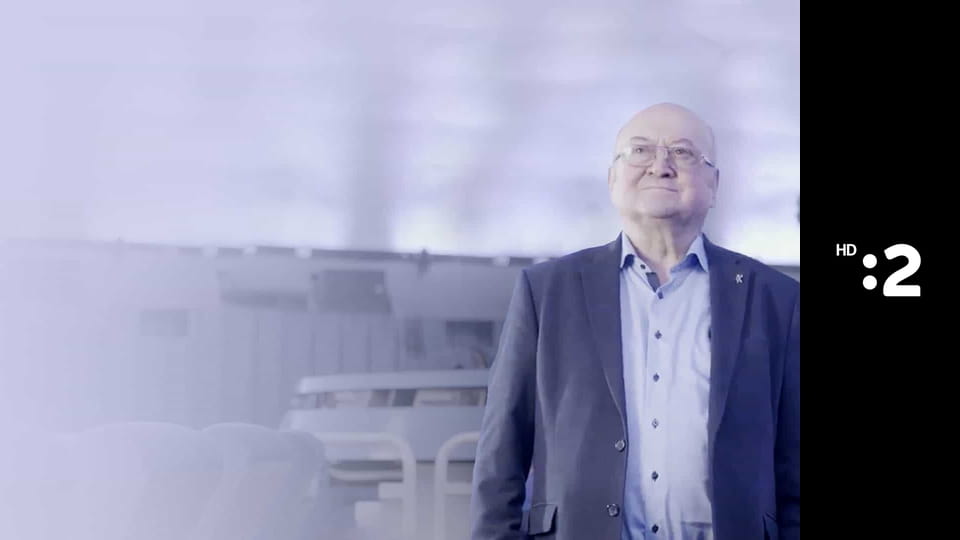 Československý vesmír E5 - Držať krok s dobou