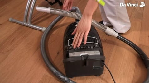 7. The Head Lice Vacumn Cleaner