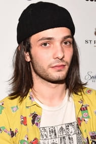 Фільми з актором Майлз Джоріс-Пейрафіт