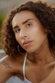 Фільми з актором Рівер Галло