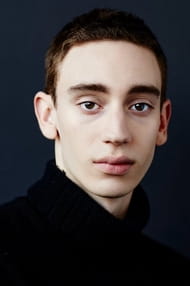 Théodore Pellerin Films with the actor Théodore Pellerin