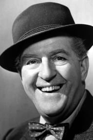 Фильмы с актером Stanley Holloway