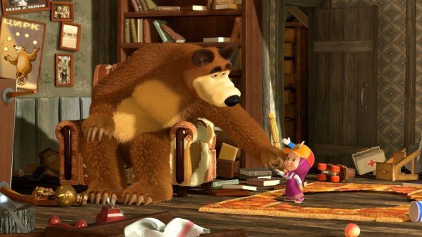 Masha and the Bear (2009) - 41. case in a hat