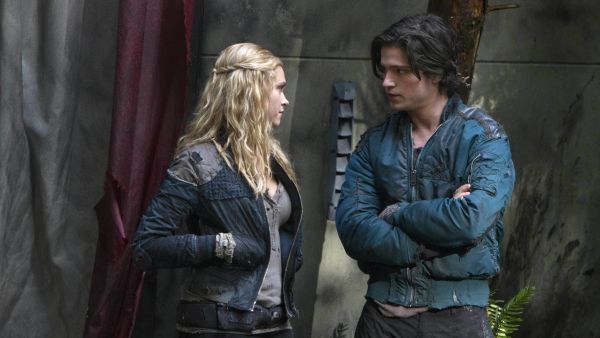 The 100 (2014) - episode 9